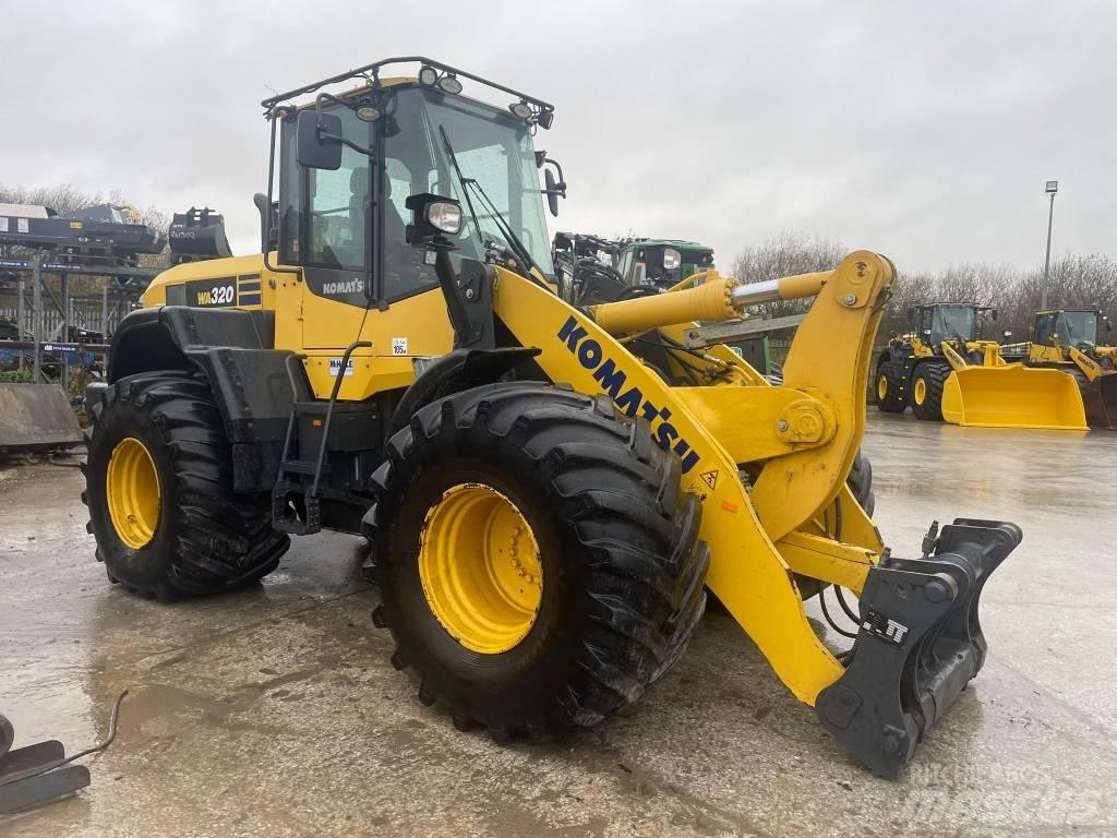 Komatsu WA320-7 Wheel loaders