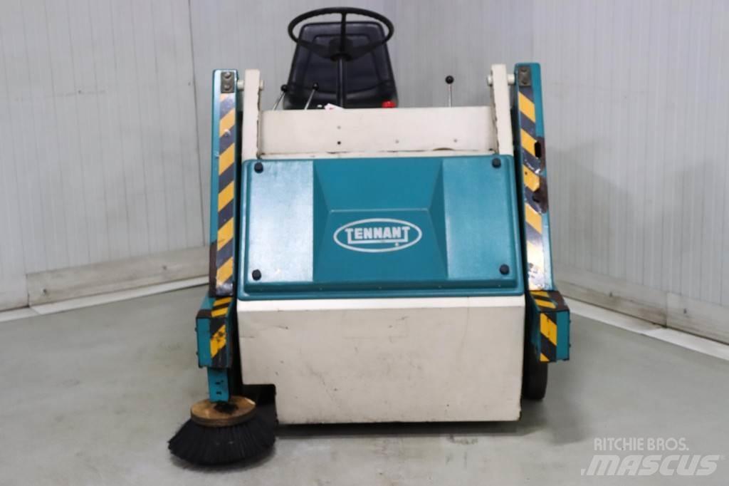 Tennant 200E Sweepers