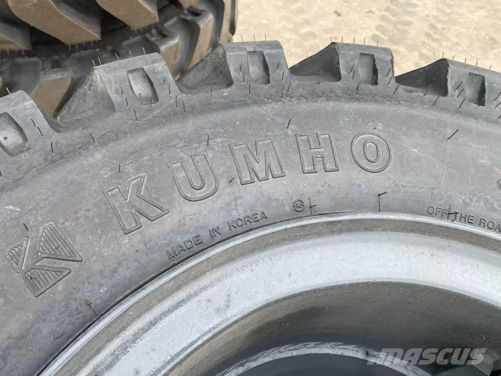 Kumho 10,00-20 Tyres, wheels and rims