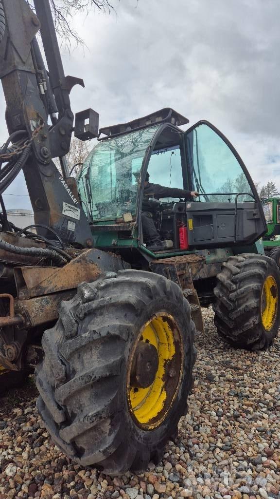 John Deere 870B Harvesters