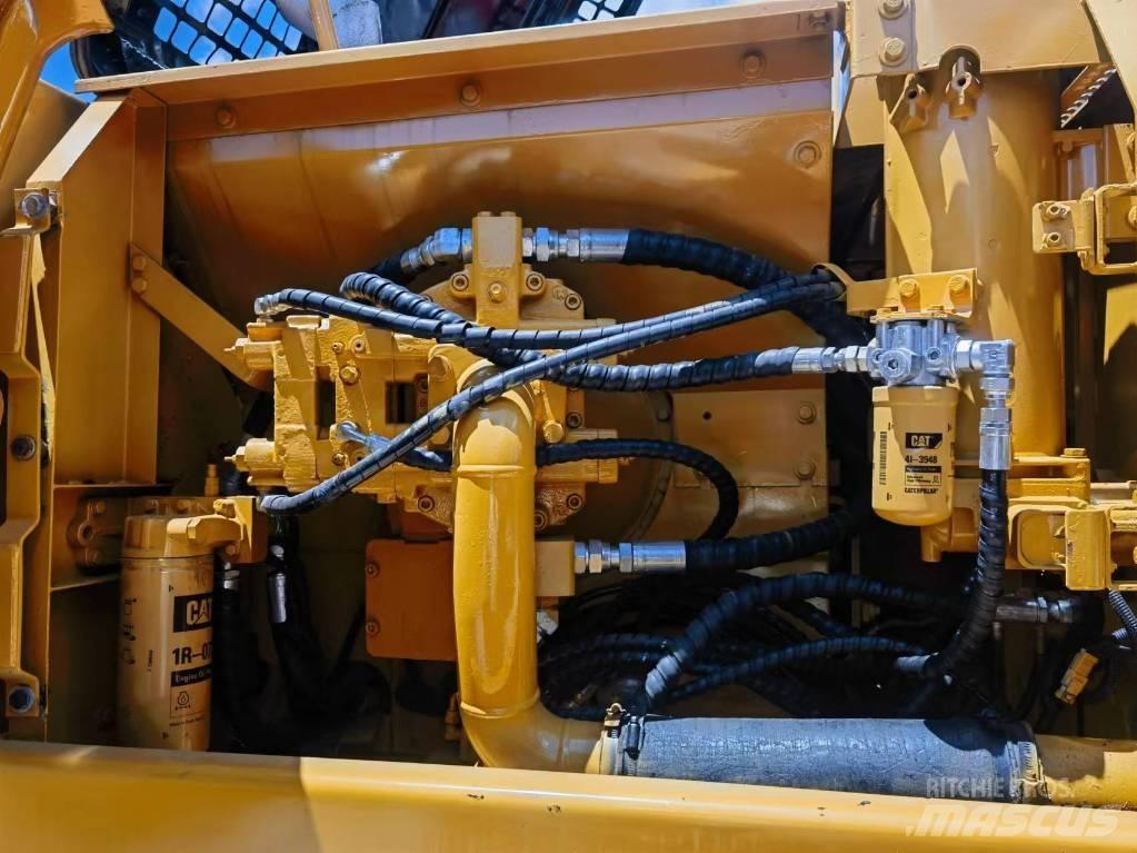 CAT 325 B L Crawler excavators