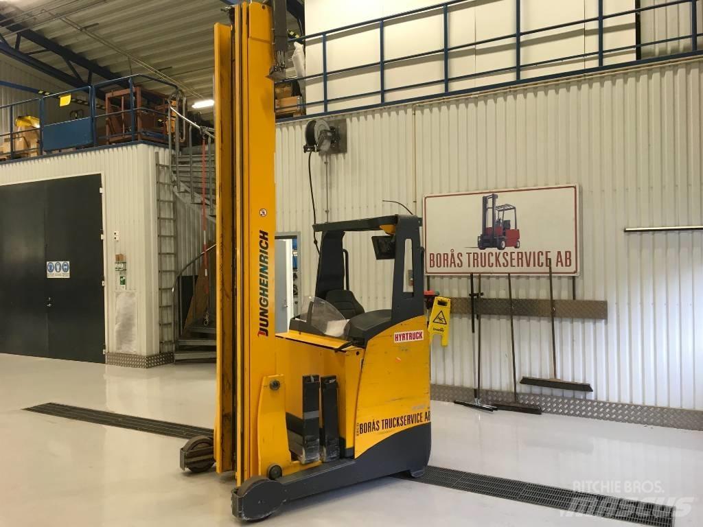 Jungheinrich ETV 216 Reach trucks