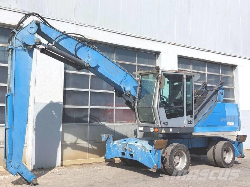 Fuchs MHL 320 D Waste / industry handlers