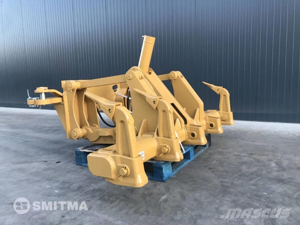 CAT 120H Scarifiers
