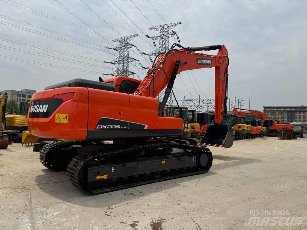 Doosan DX 225 LC-9C Crawler excavators