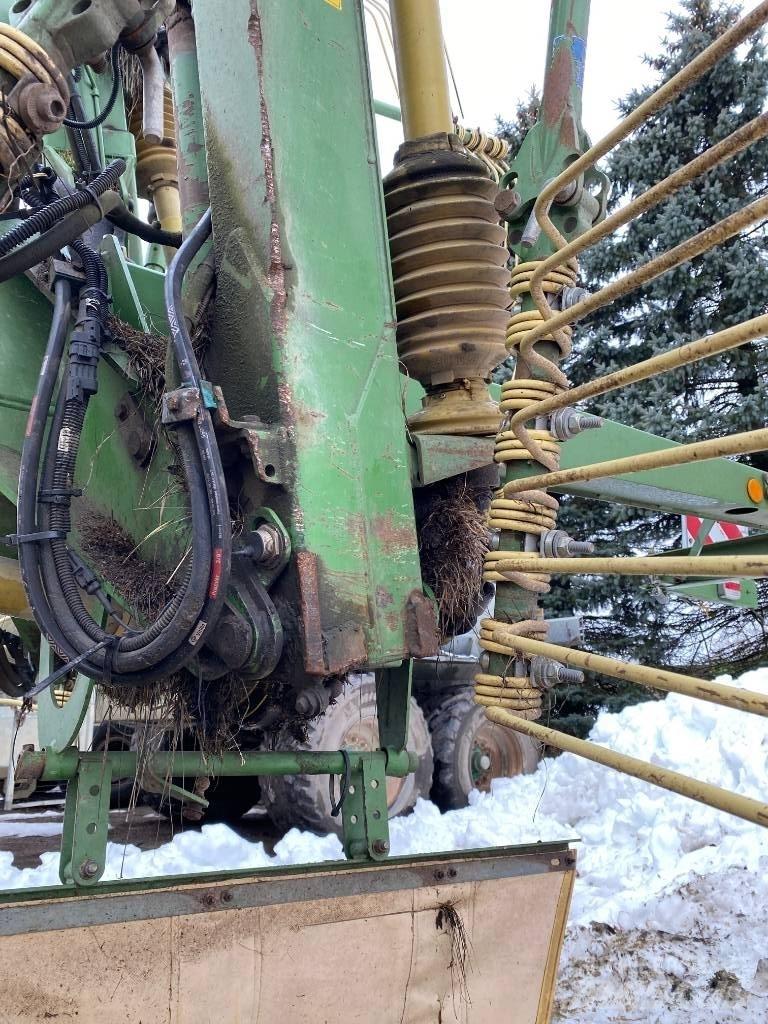 Krone Swadro 1400 Rakes and tedders
