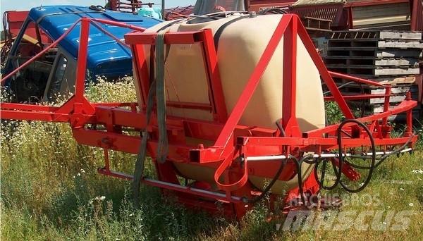 Hardi 1000 Trailed sprayers