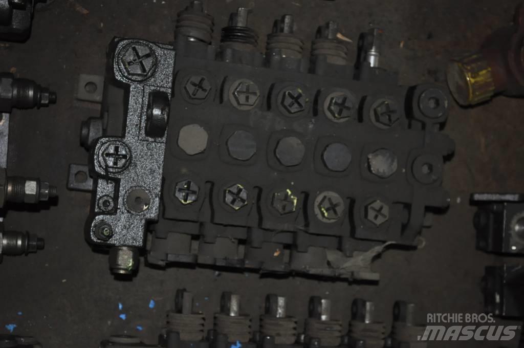 Parker L90LS Hydraulics