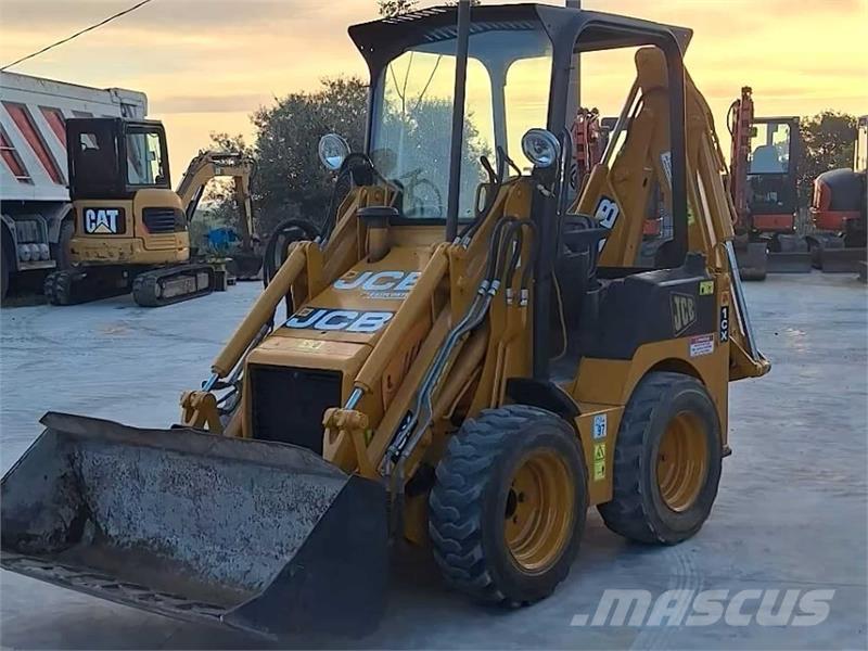 JCB 1CX Backhoe loaders