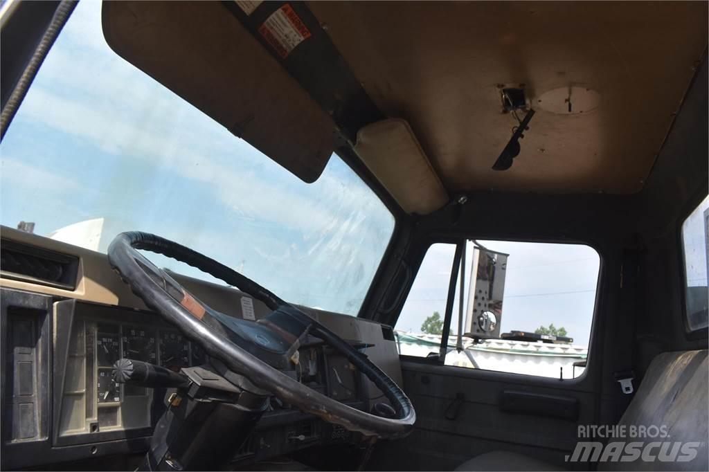 Altec D1090TR Mobile drill rig trucks