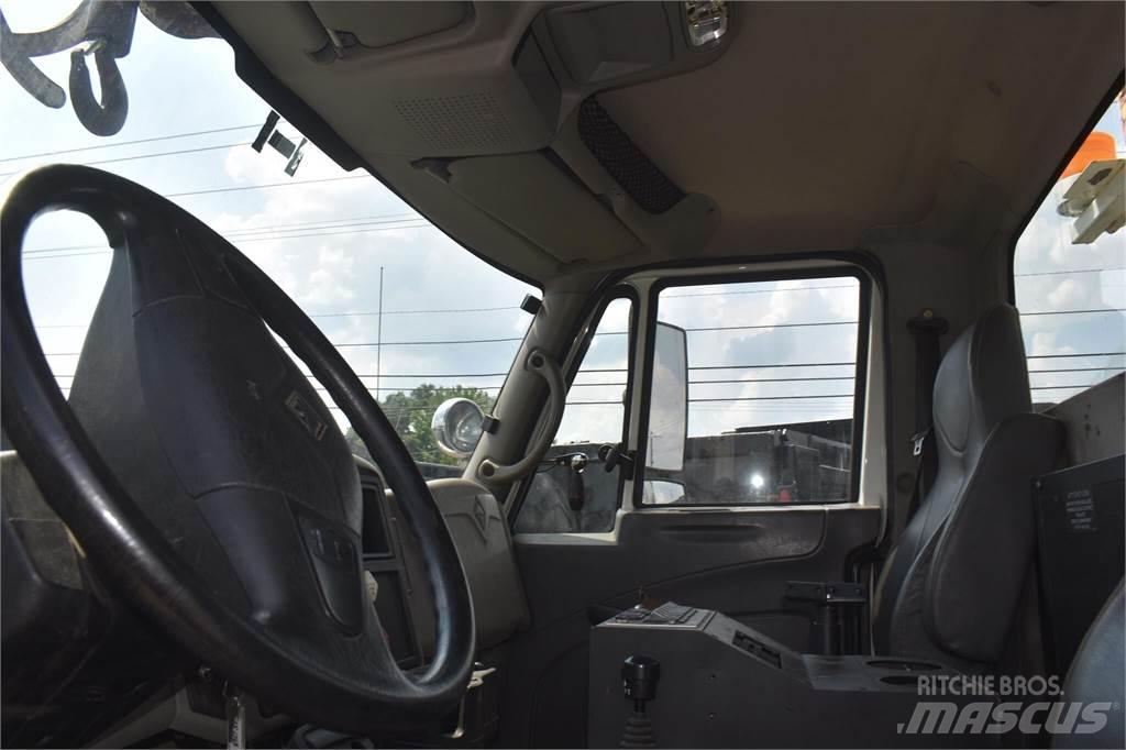 Altec DM45 Mobile drill rig trucks