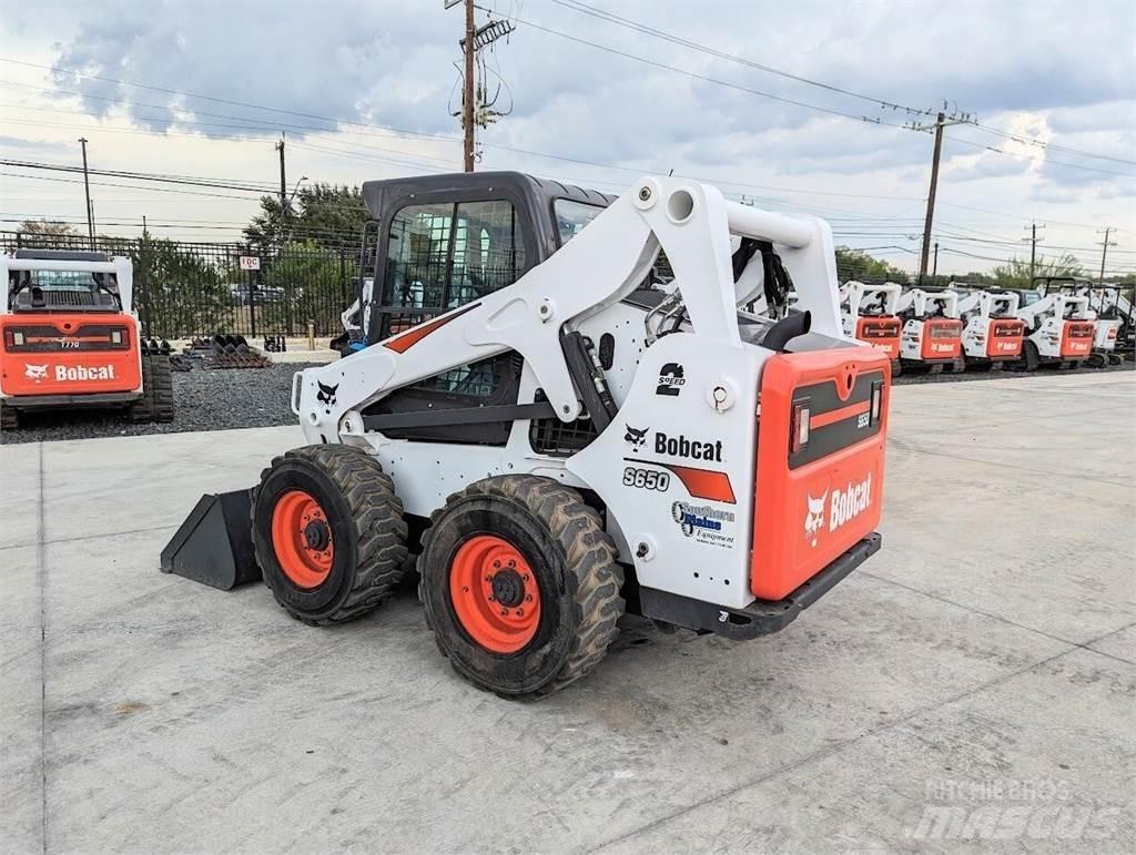 Bobcat S650 Skid steer loaders
