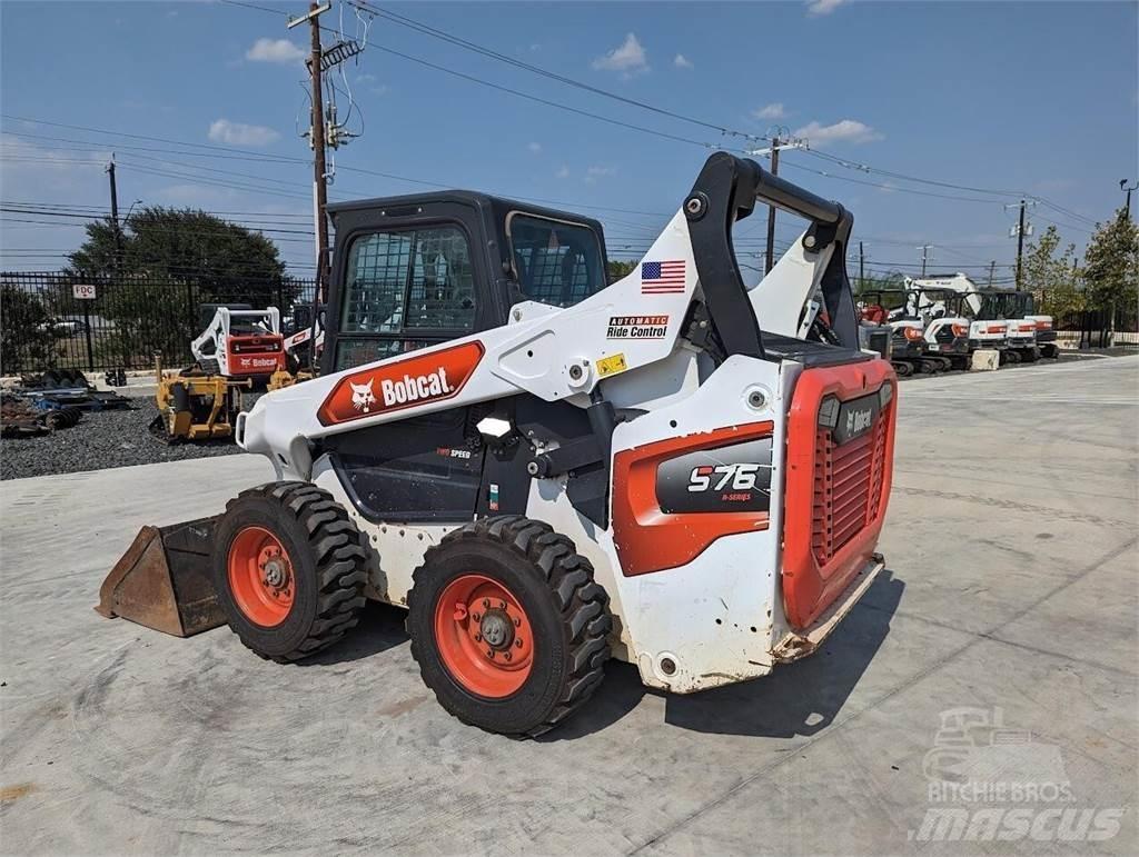 Bobcat S76 Skid steer loaders