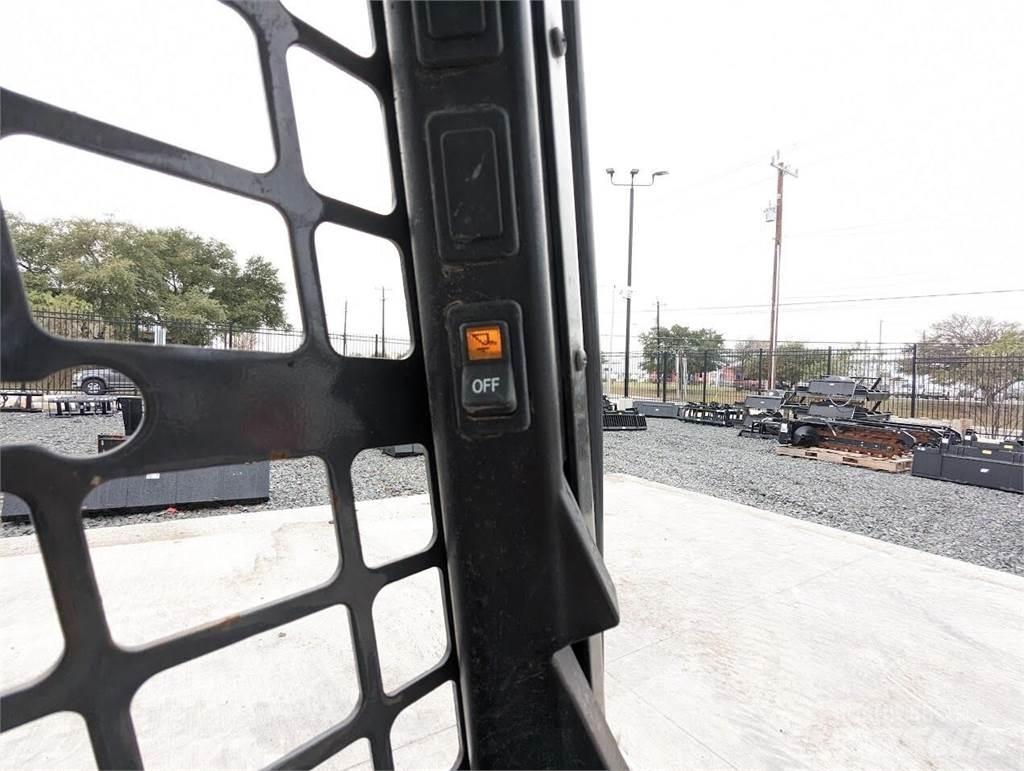 Bobcat T770 Skid steer loaders