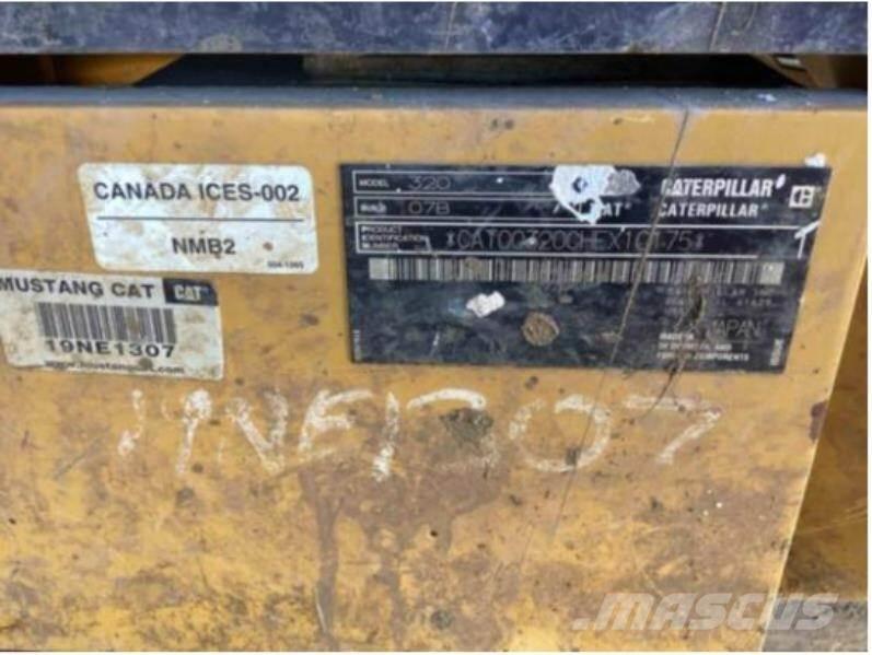 CAT 320 Crawler excavators