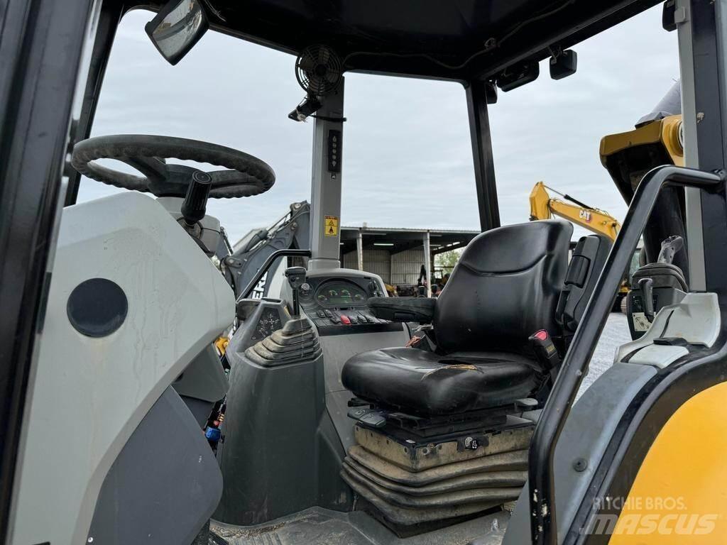 CAT 420F2 Backhoe loaders