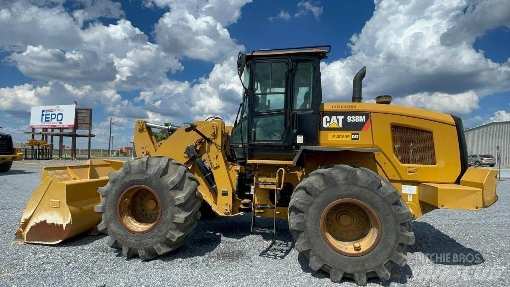 CAT 938M Wheel loaders