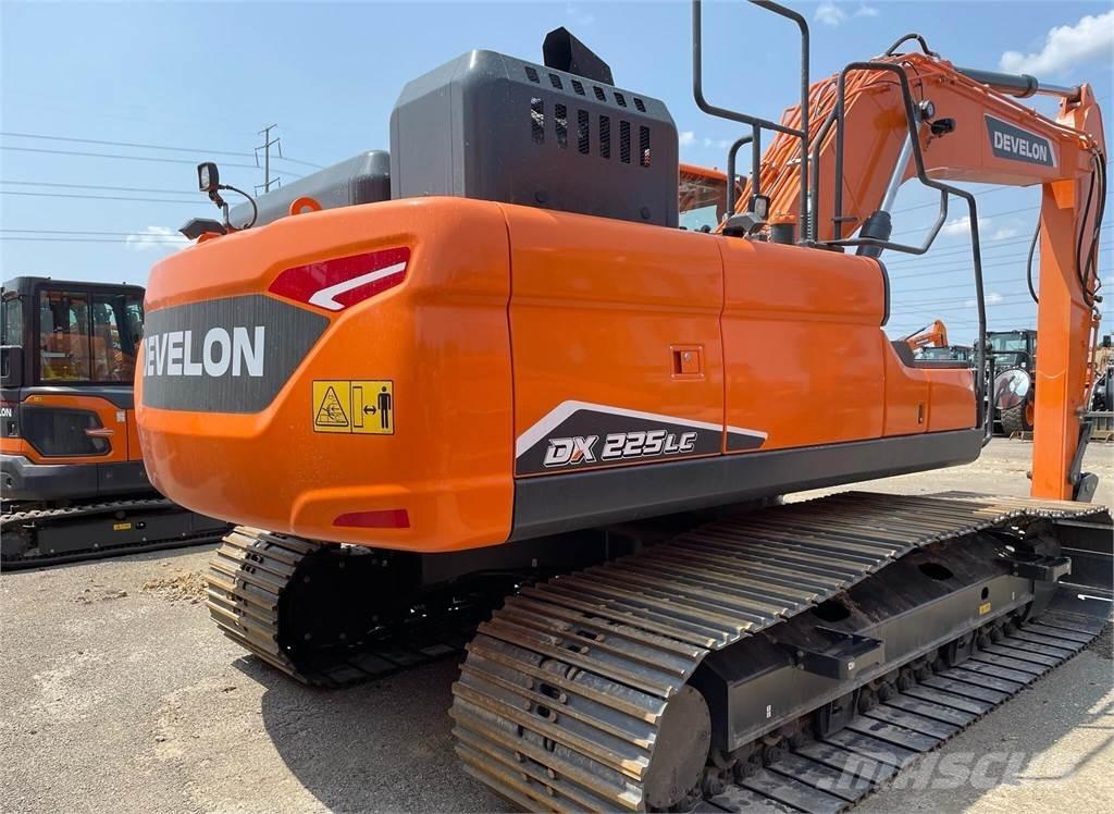 Develon DX225 LC-7 Crawler excavators