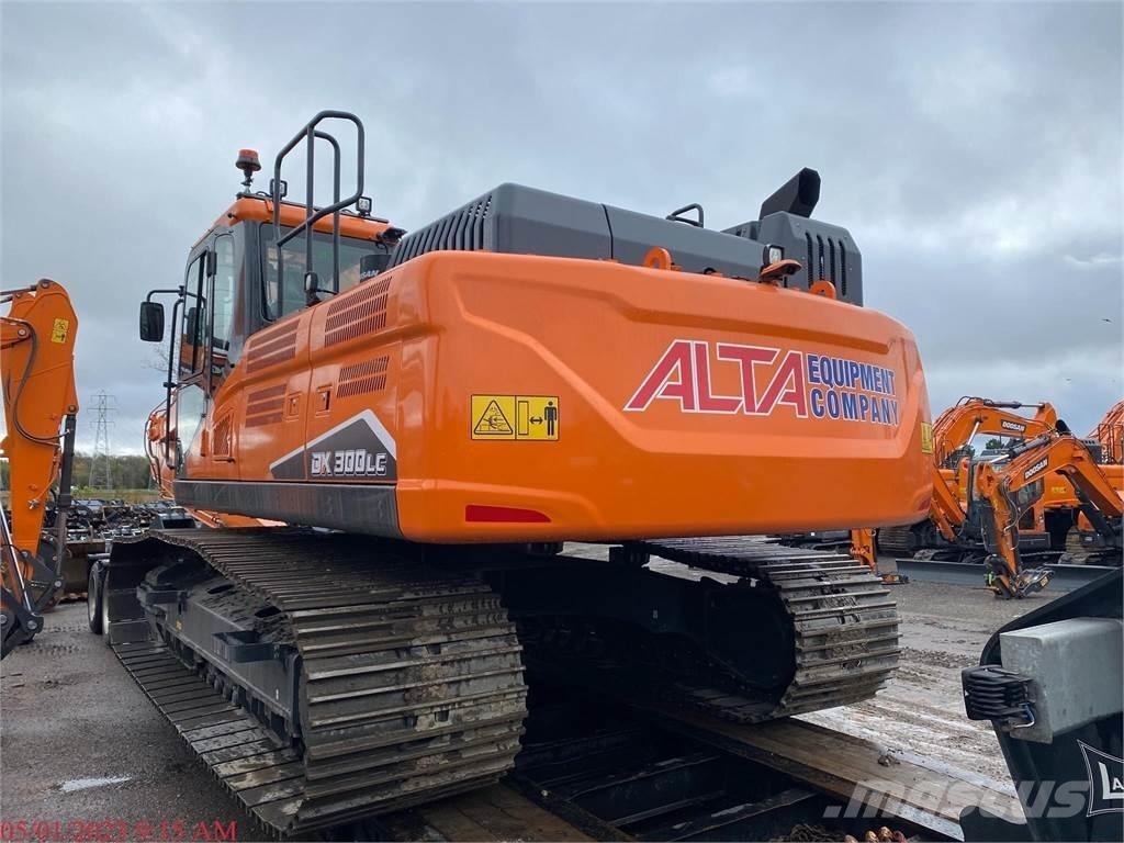Doosan DX300 LC Crawler excavators
