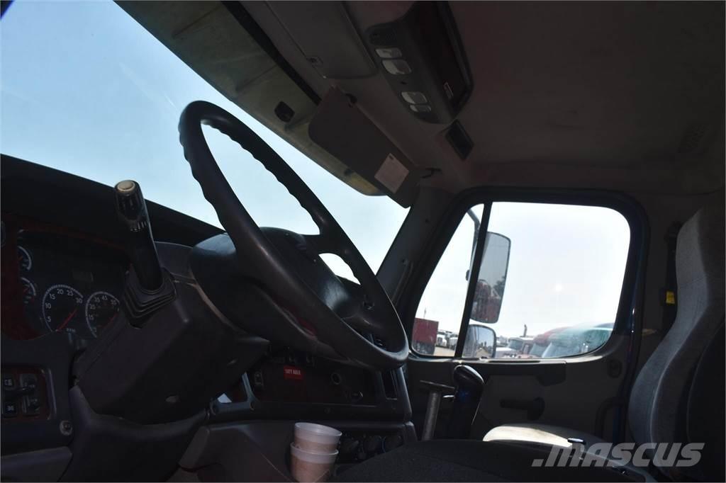 Freightliner 114SD Tipper trucks