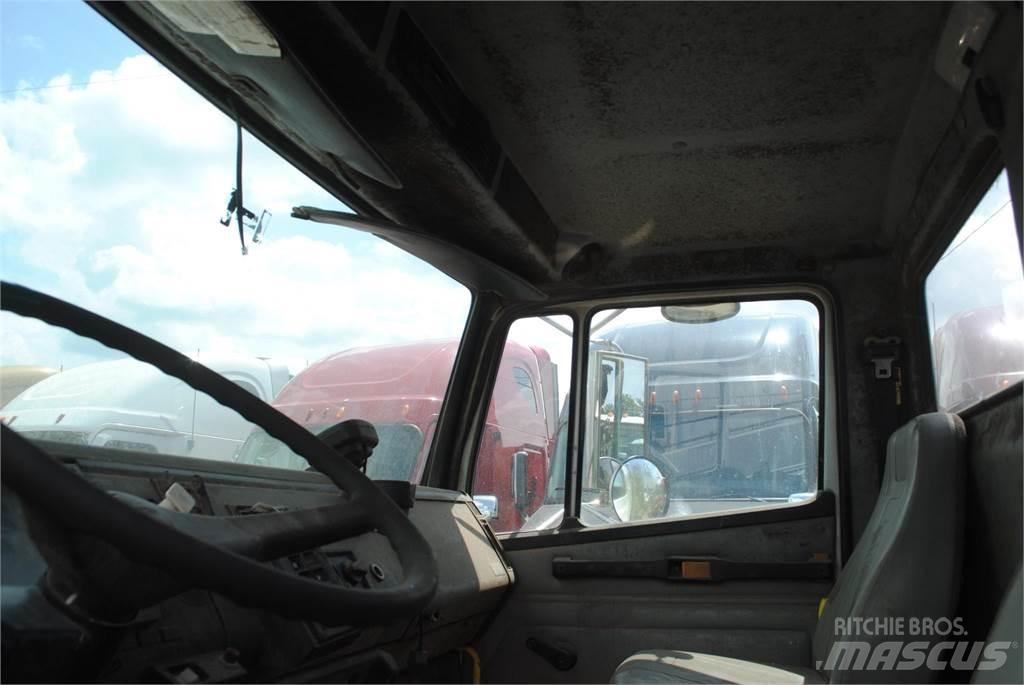 Freightliner FL70 Crane trucks