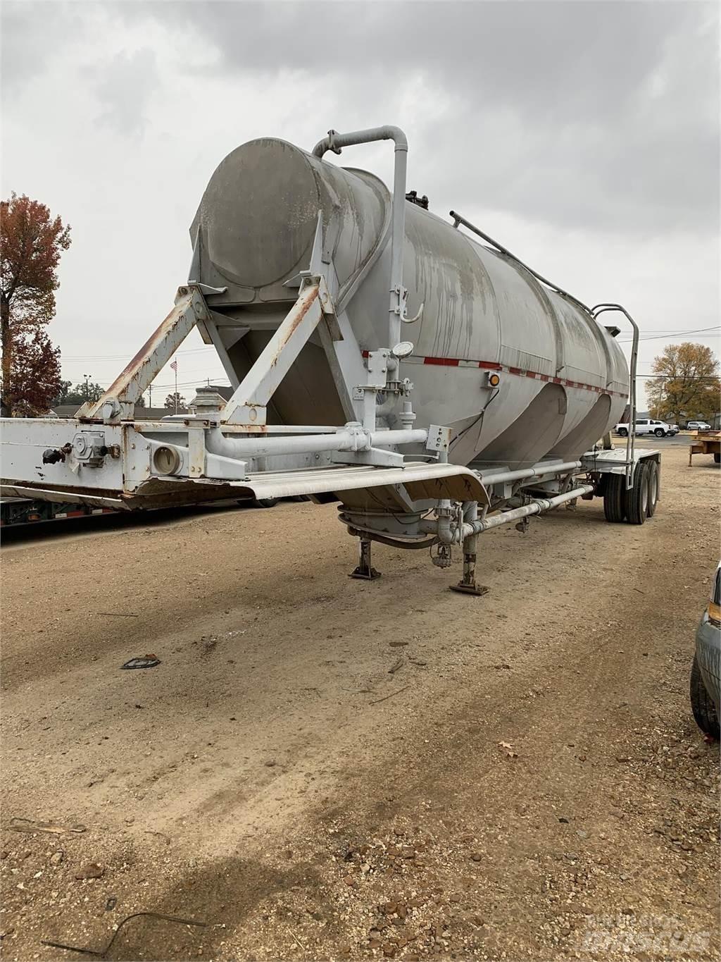 Heil  Tanker trailers