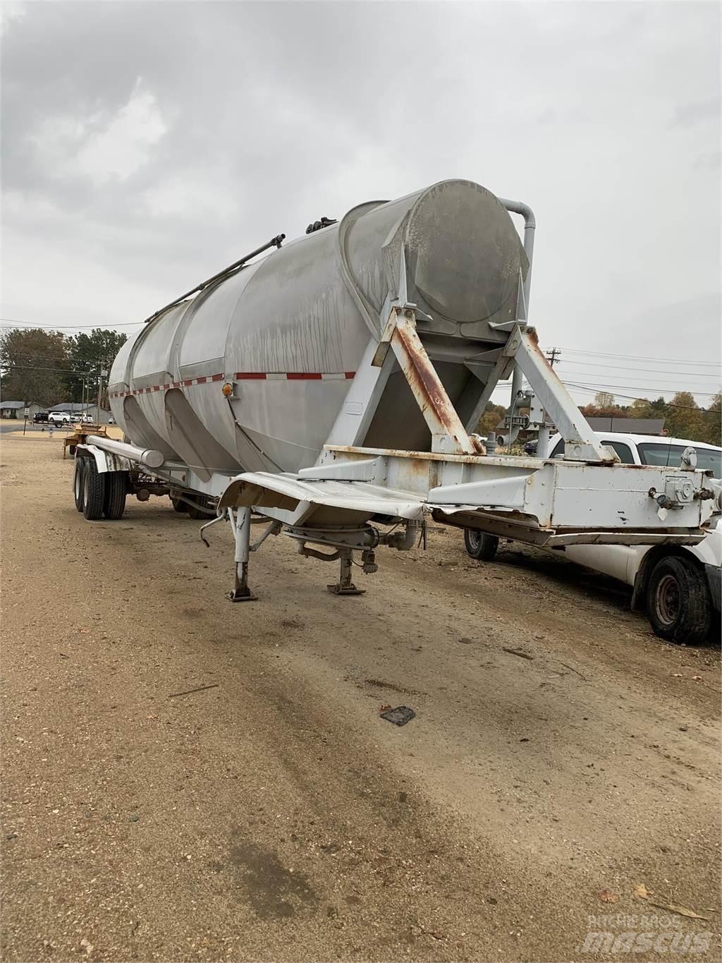 Heil  Tanker trailers