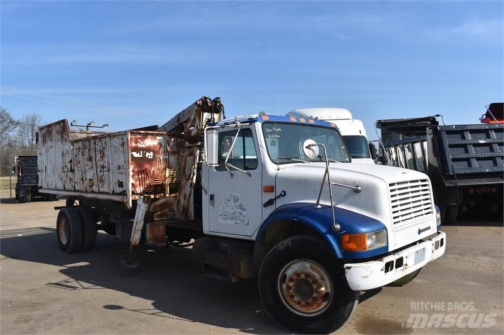 International 4900 Crane trucks