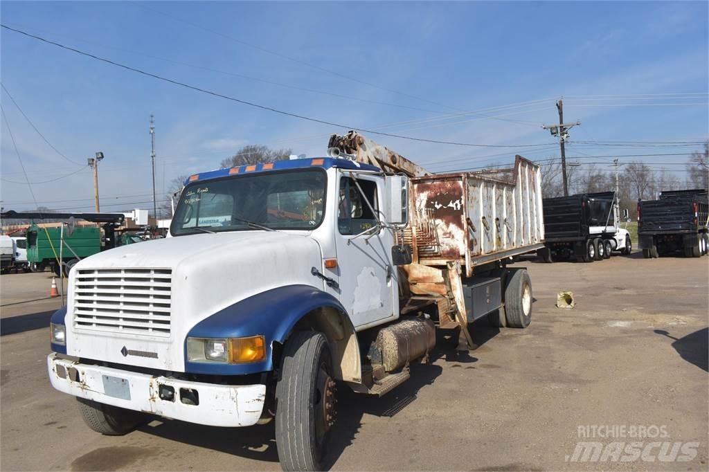 International 4900 Crane trucks
