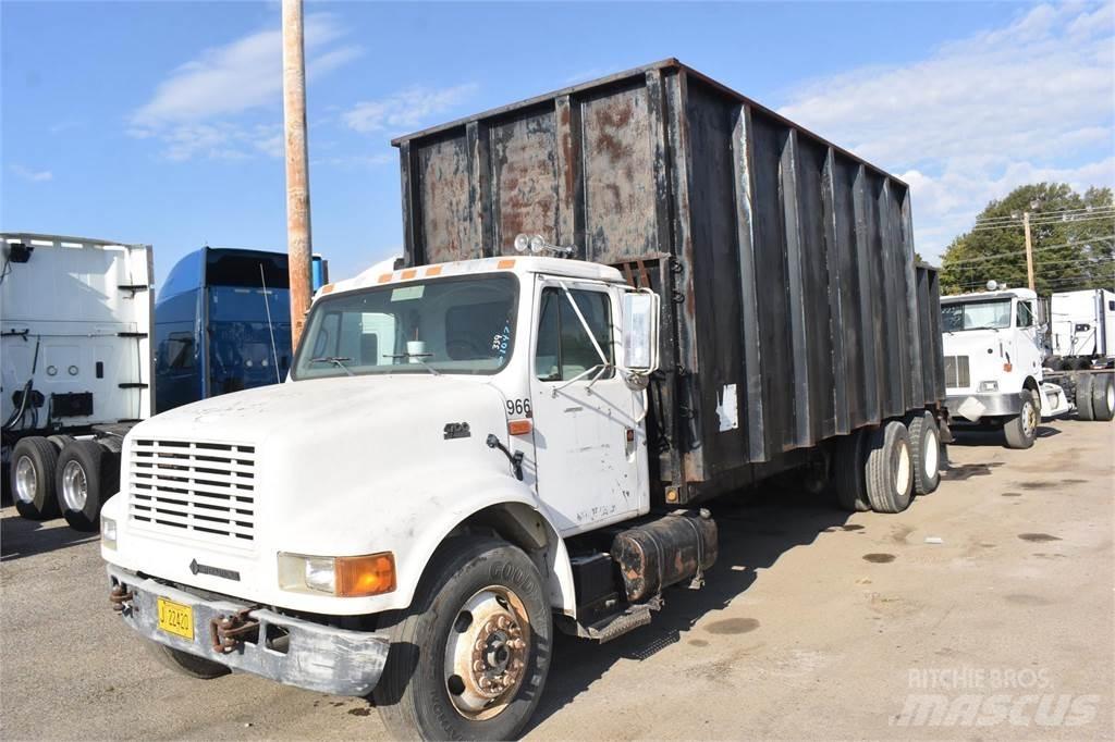 International 4900 Crane trucks