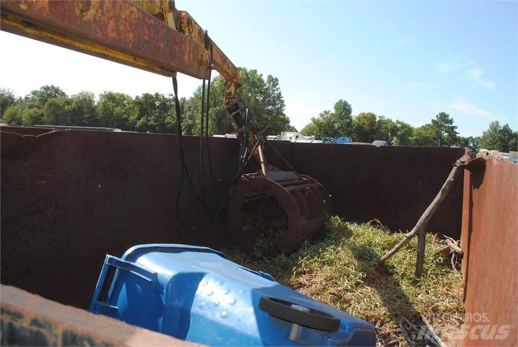 International S1900 Crane trucks