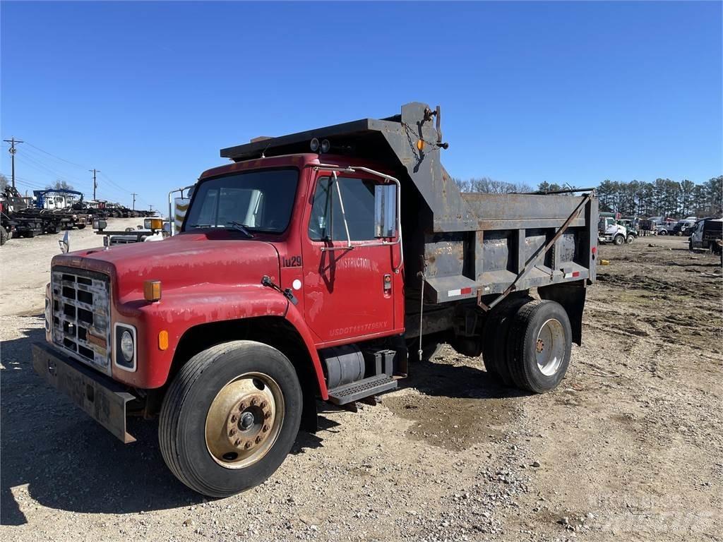 International S1900 Tipper trucks