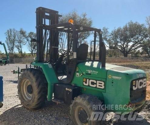 JCB 940 Rough terrain trucks