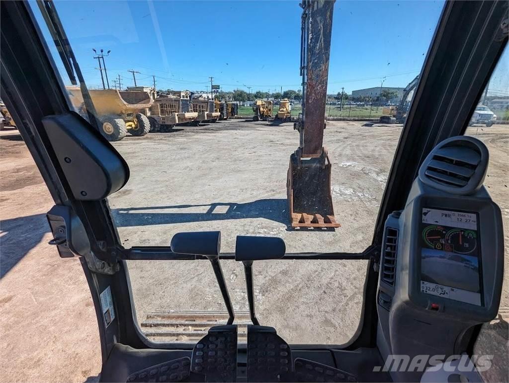 John Deere 350G LC Crawler excavators