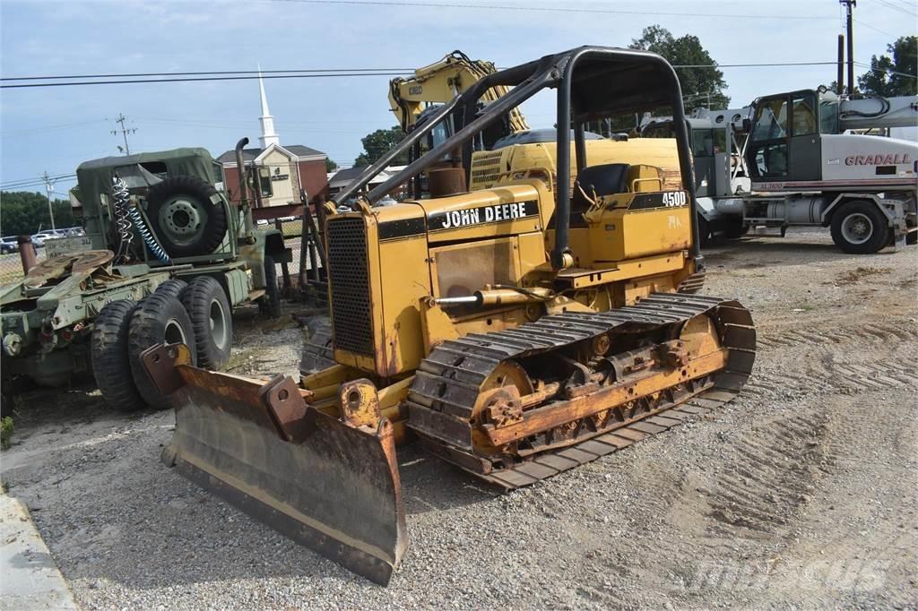 John Deere 450D LGP Crawler dozers