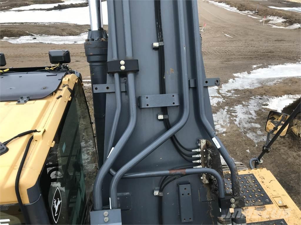 John Deere 470G LC Crawler excavators