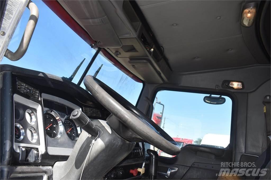 Kenworth T800 Crane trucks