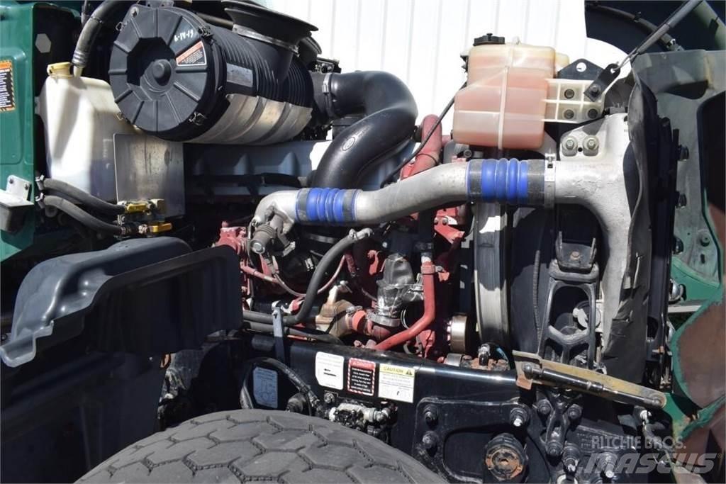 Mack GRANITE GU713 Tanker trucks