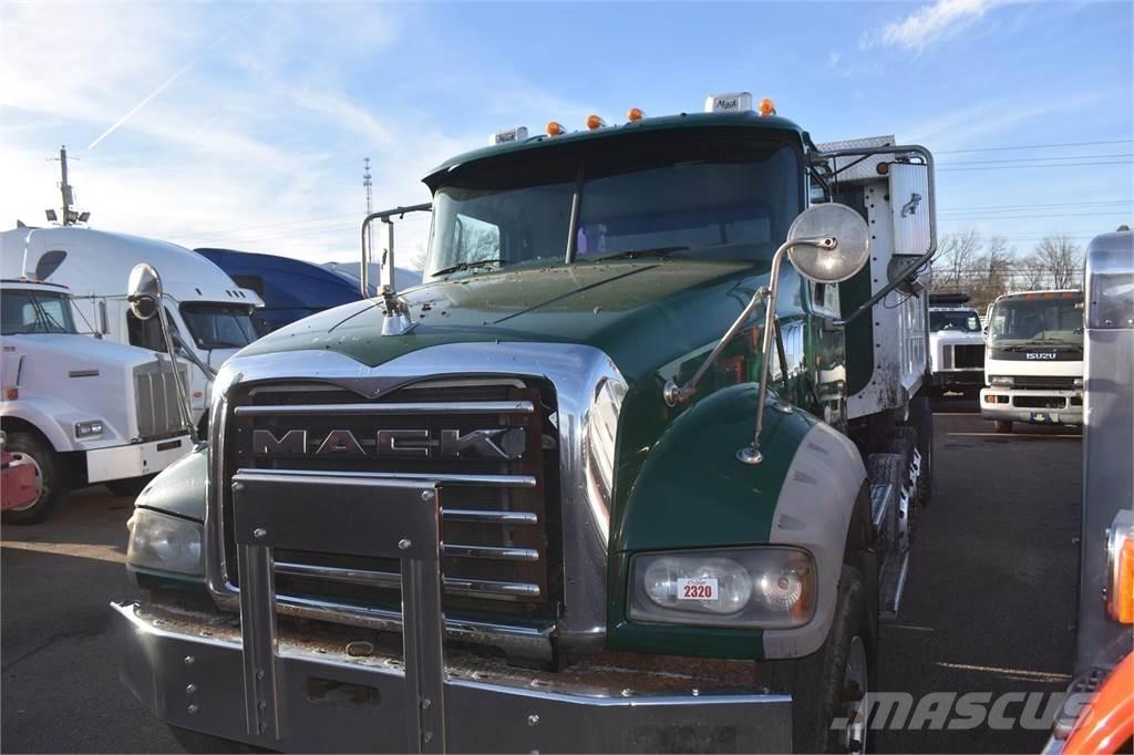 Mack GRANITE GU713 Tipper trucks