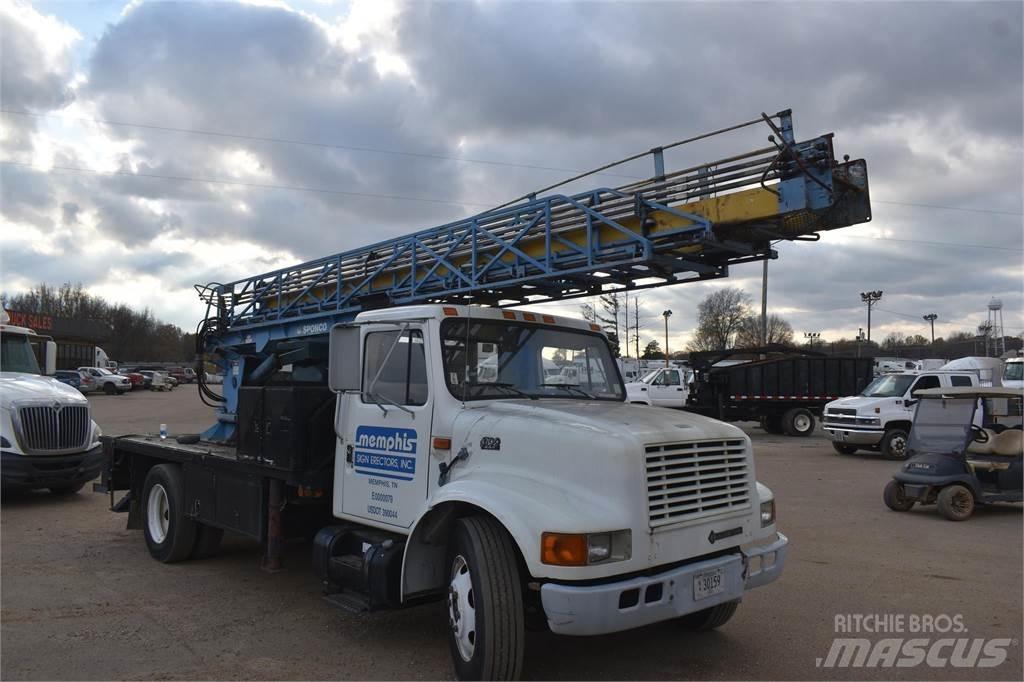  SPONCO M55 Crane trucks