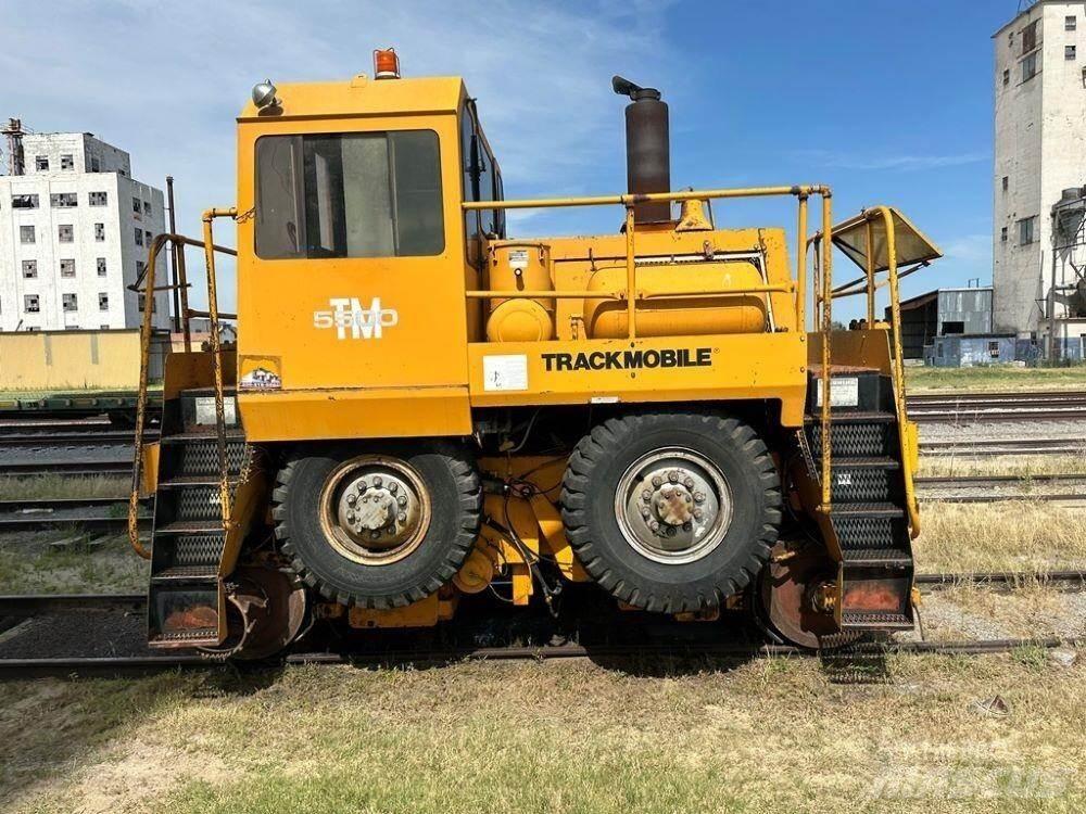  TRACKMOBILE 5500TM Construction - Others