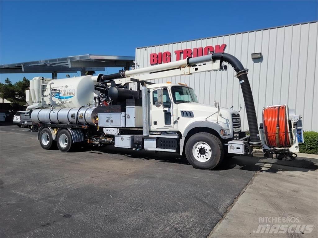 Vactor 2100 PLUS Construction - Others
