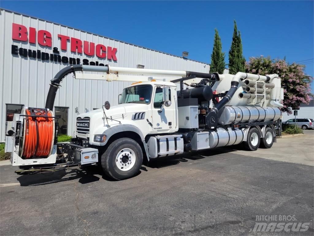 Vactor 2100 PLUS Construction - Others