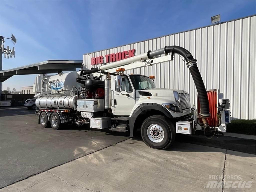 Vactor 2100 PLUS Construction - Others