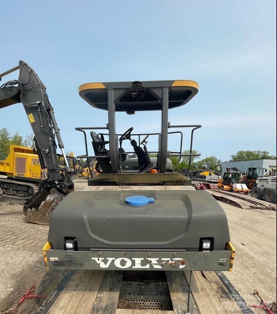 Volvo DD120C Twin drum rollers
