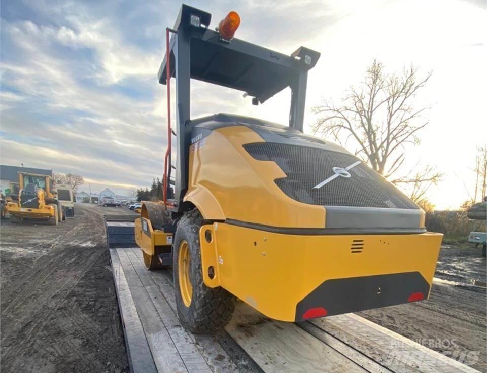 Volvo SD75B Twin drum rollers