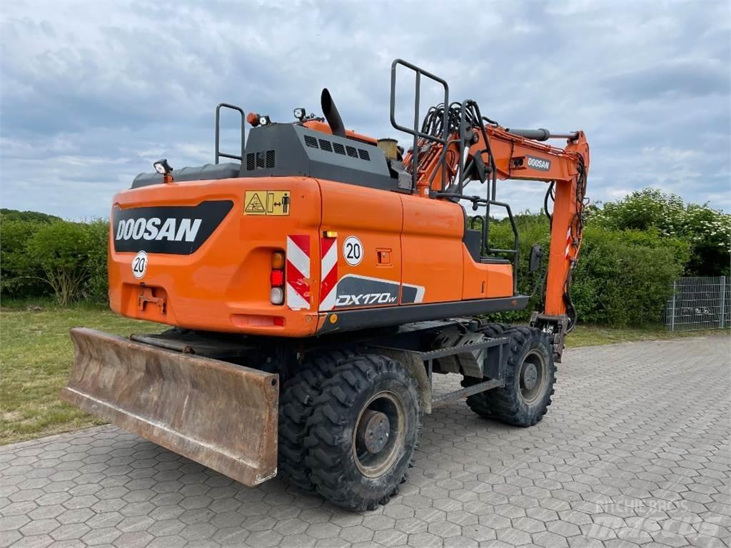 Doosan DX170W-5 Wheeled excavators