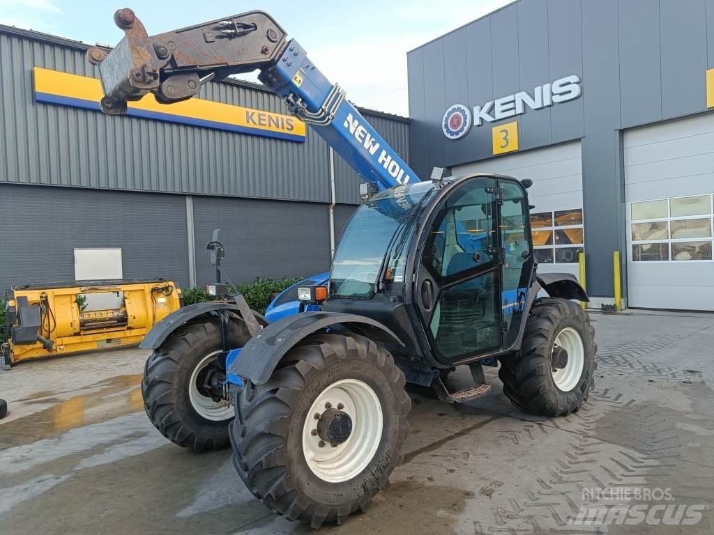 New Holland LM7.35 Telehandlers for agriculture