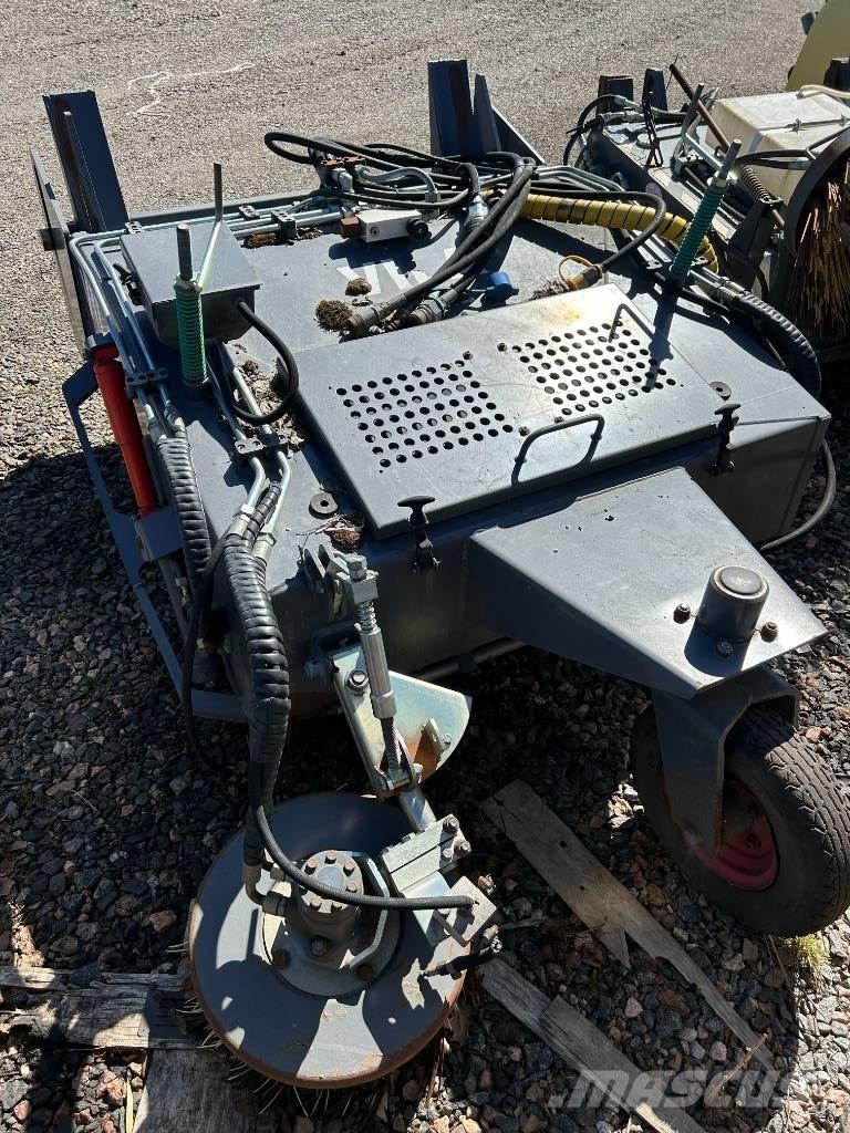 Vila Harjalaite Sweepers