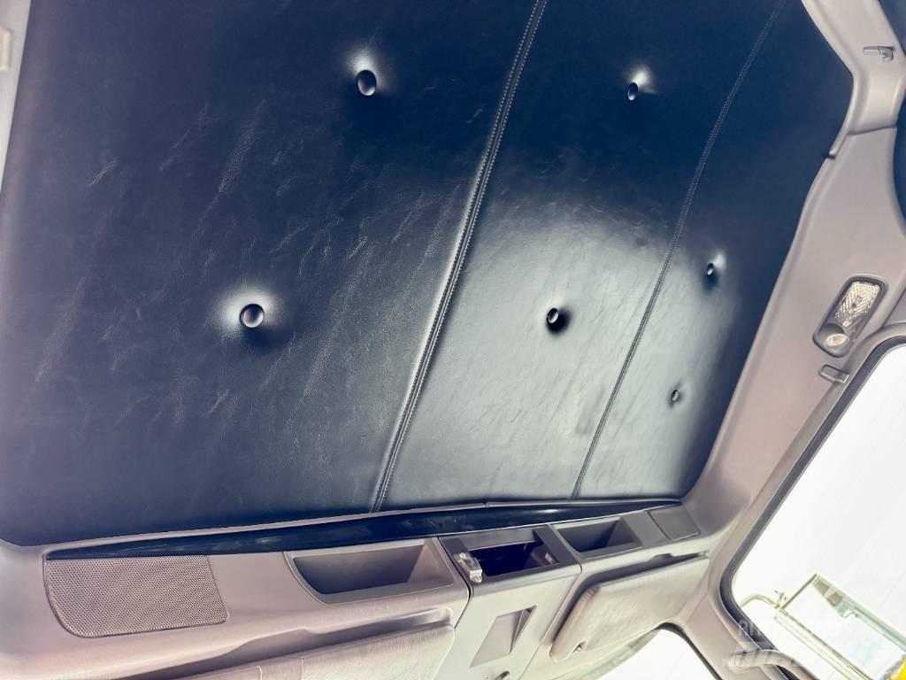 Kenworth T800 Tractor Units